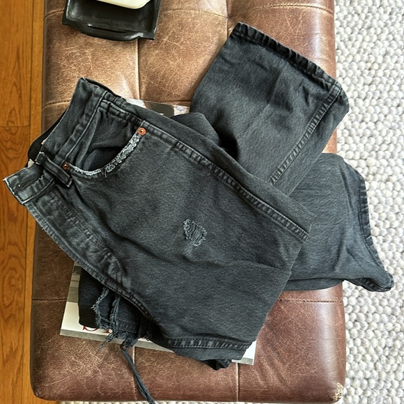Re/Done Originals Washed Distressed Jeans - Picture 8 of 13